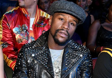 floyd mayweather comments on gucci|Floyd Mayweather wears head.